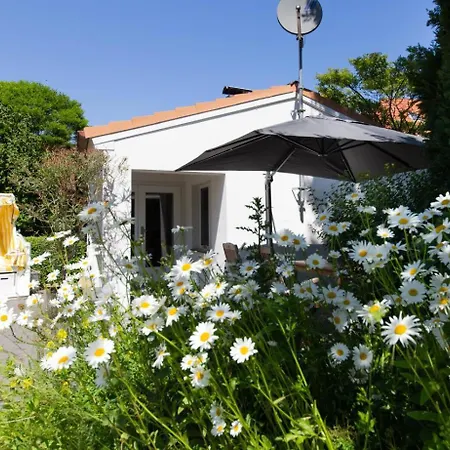 Nyaraló Onkel Toms Huette